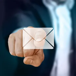 E-Mail