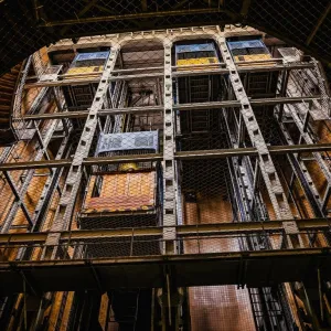 Elevador descendo