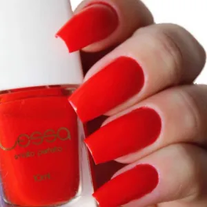 Esmalte vermelho
