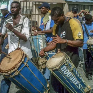 Tocar bateria